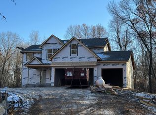 7347 255th St, Wyoming, MN 55092