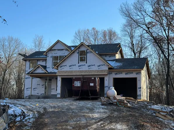 7347 255th St, Wyoming, MN 55092