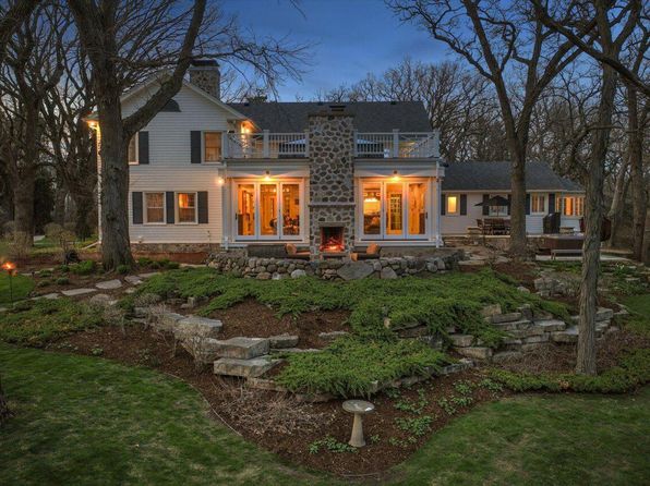W336S9604 Red Brae DRIVE, Mukwonago, WI 53149