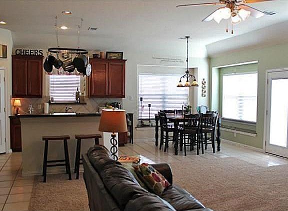 5th image of 10109 Sanden Dr