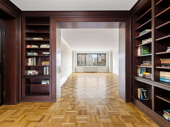 650 Park Ave APT 14F, New York, NY 10065