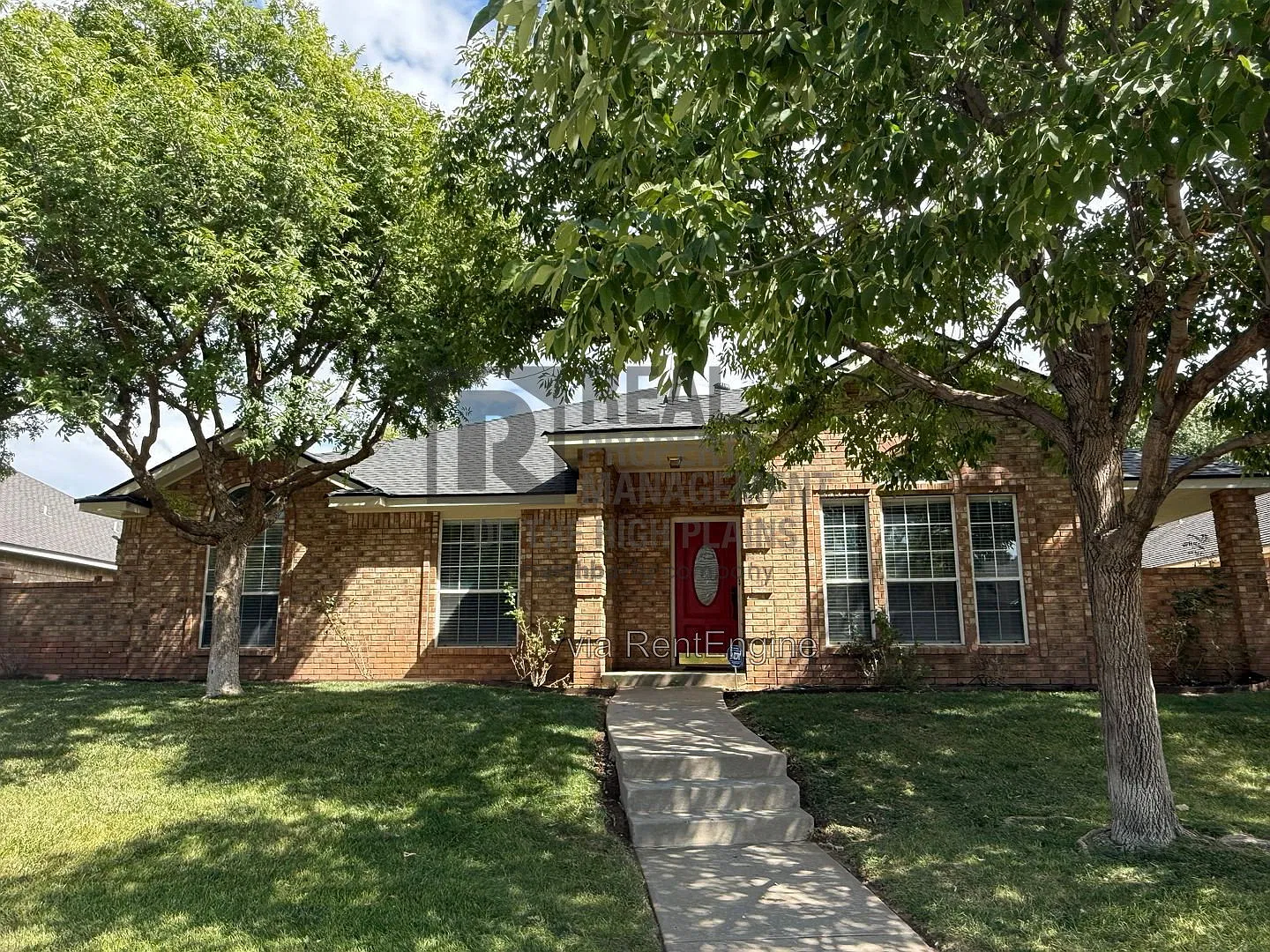 3 bed, 2.0 bath, 2166 sqft, $2,800 — Photo 1