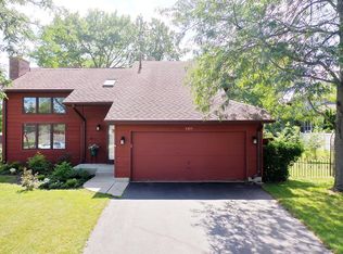 2411 Heron Dr, Lindenhurst, IL 60046