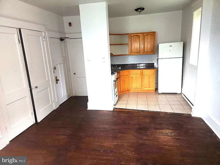 5029 Penn St #F — Photo 2