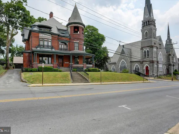 100 E Orange St, Shippensburg, PA 17257