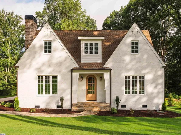 15 Country Squire Ct, Greenville, SC 29615