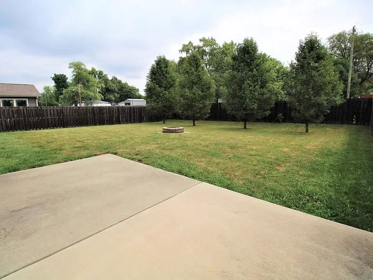 2831 Atlas Dr — Photo 10