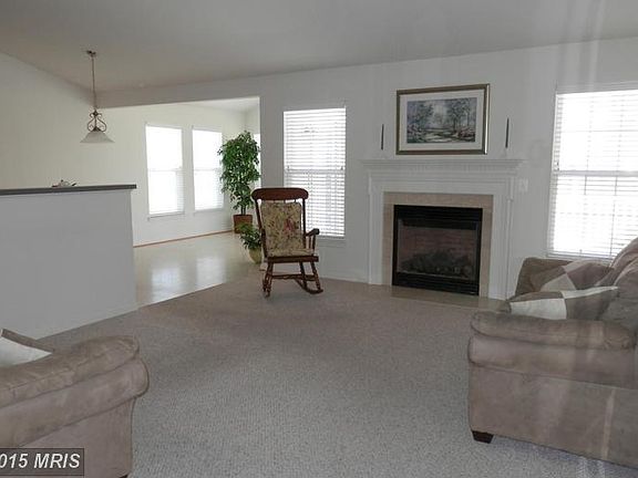 4th image of 375 Harper Dr