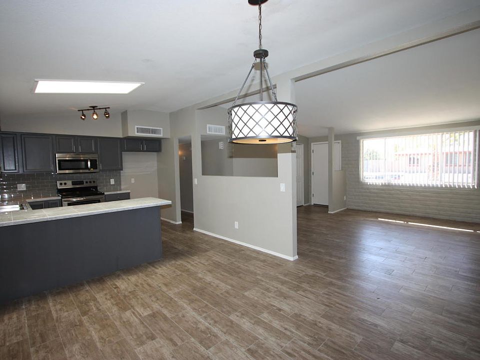 1st image of 7387 N Dickinson Pl