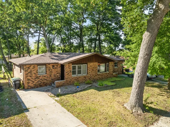3292 Ashland St, Portage, IN 46368