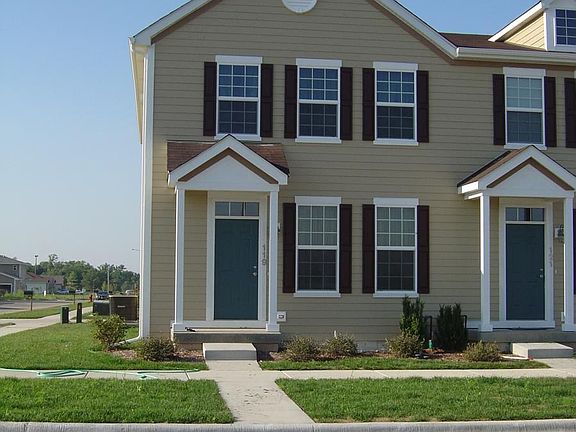 End unit townhome