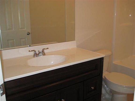5th image of 7894 Honeywood Trl