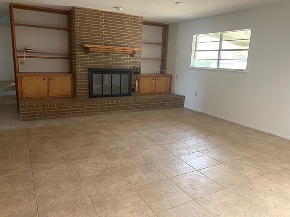 3rd image of 5605 Kermit Ave