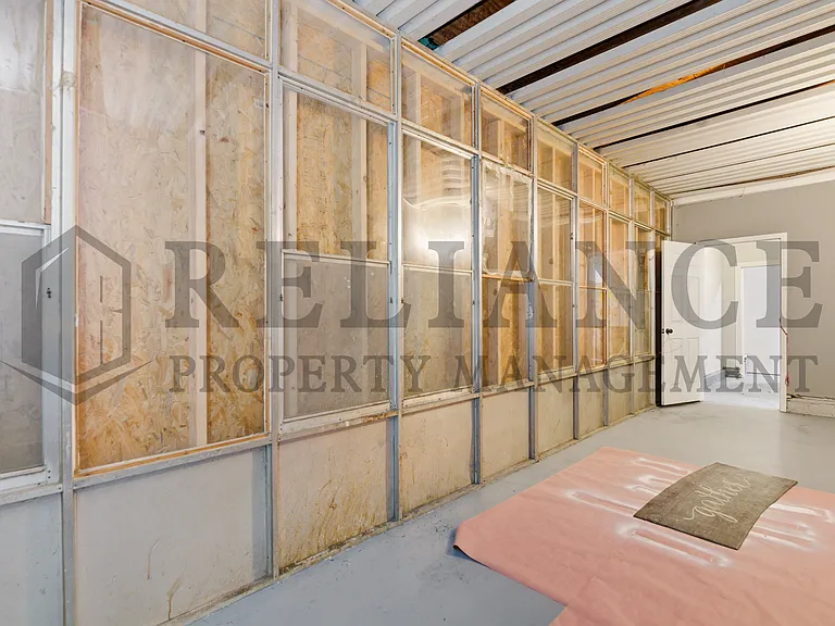 3123 W Douglas Ave — Photo 34