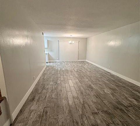 5th image of 6040 Lace Wood Cir