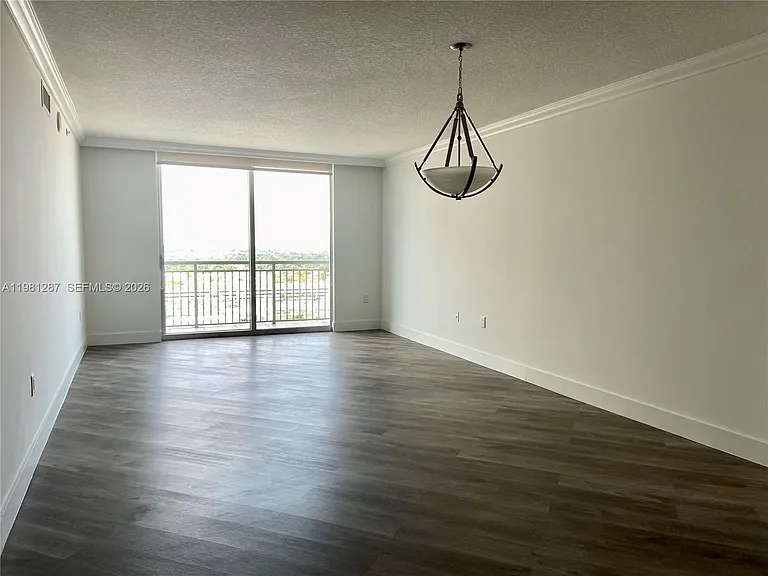 9055 SW 73rd Ct #1709 — Photo 7