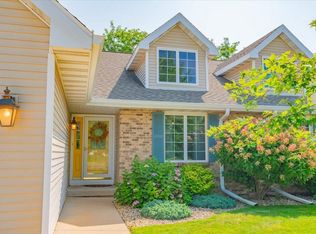 725 N Thompson Rd, Sun Prairie, WI 53590