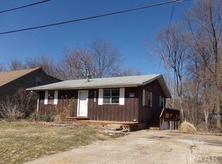 537 Roberts St, Creve Coeur, IL 61610