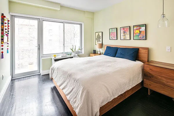 Sold by Compass | media 3