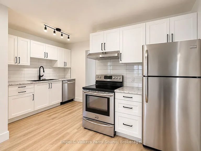 5 Seguin St #5A — Photo 8