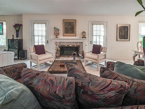 5th image of 15046 Claymoor Ct APT 14