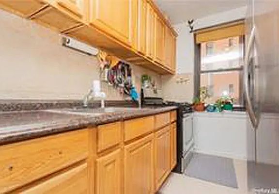 4th image of 32-22 89th St #106E