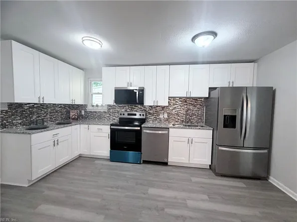 1617 Bill St, Norfolk, VA 23518