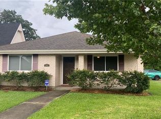 5012 Antonini Dr, Metairie, LA 70006