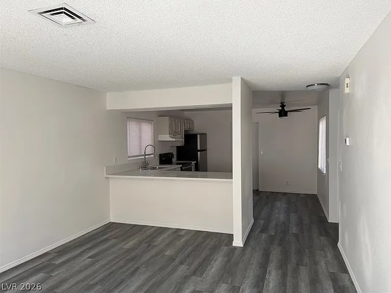 5206 Golden Ln #B — Photo 4