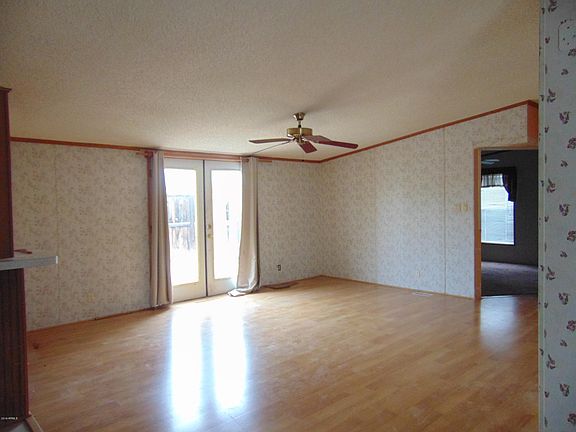 3rd image of 2743 E Ocotillo Dr