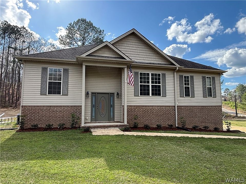1st image of 135 Laura Ln