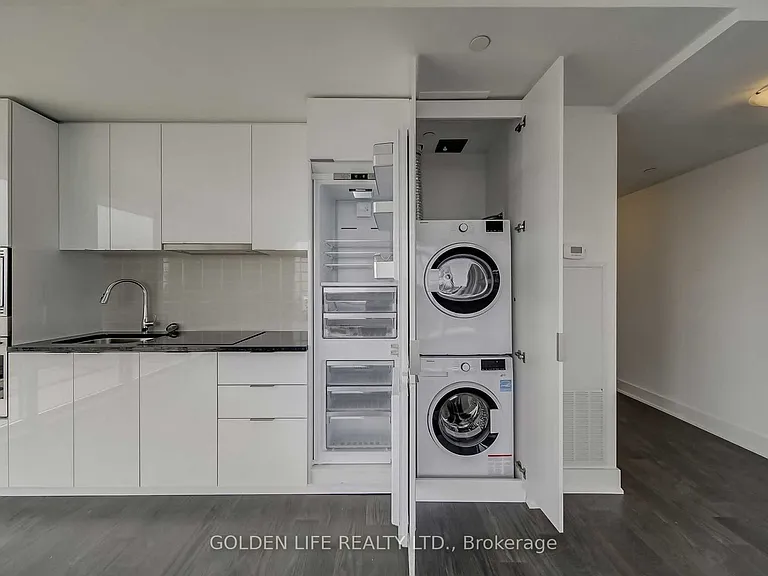 955 Bay St #3802 — Photo 12
