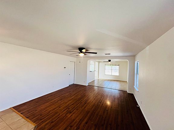 5th image of 1820 Aransas Pass Dr