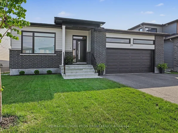 211 Metric Cir, Ottawa, ON K2V 0L3