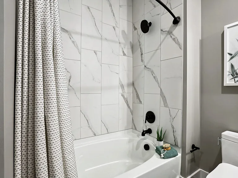 Chandler Residences — Photo 16