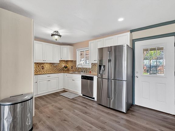 4th image of 1112 Fm 1839