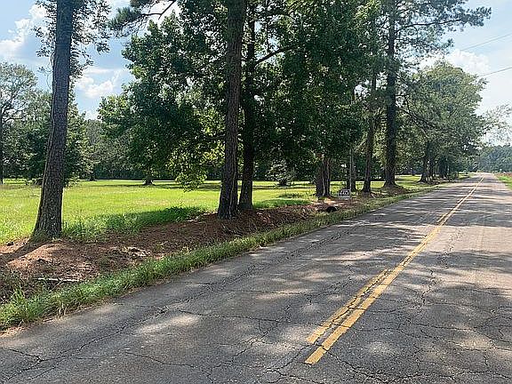 3rd image of 2000 Old Evangeline Hwy