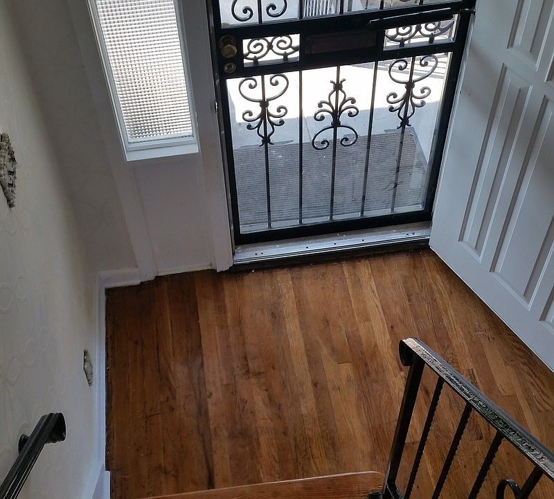 1st image of 10518 Avenue K