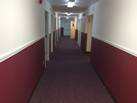 5th image of 640 N Fife St