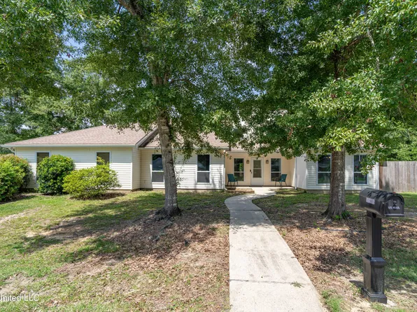 10986 Ala Moana St, Diamondhead, MS 39525