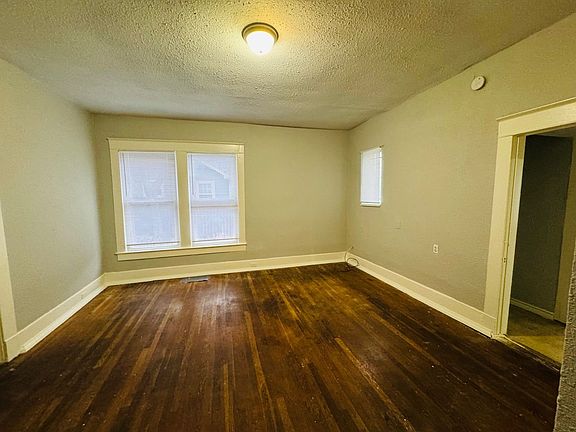 4th image of 1724 Morrow Ave #A