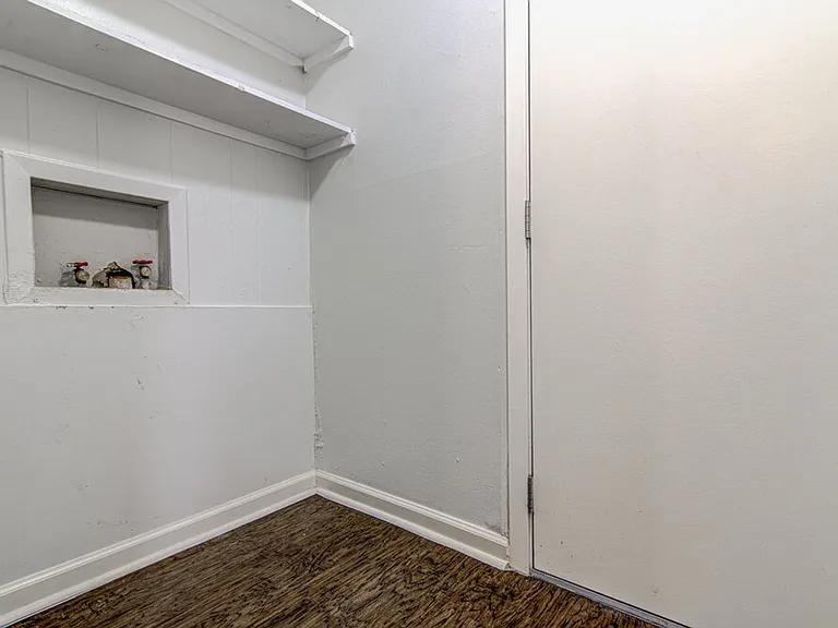5703 Gloucester Ln — Photo 18