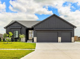 309 13th St NW, Bondurant, IA 50035