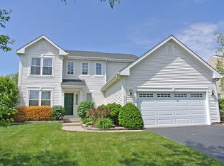 350 Winding Canyon Way, Algonquin, IL 60102