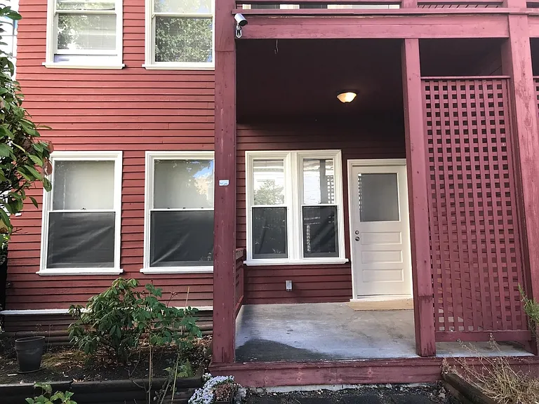 1423 Boylston Ave — Photo 12