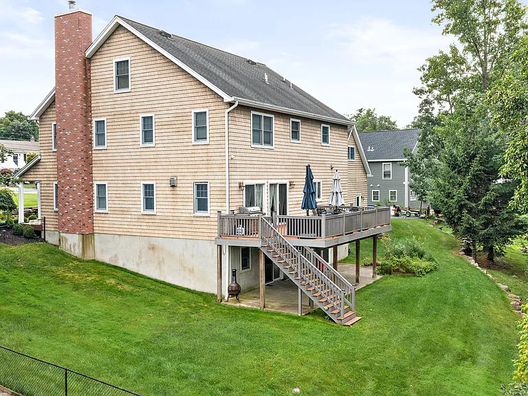 27 Ringwood Ln — Photo 21