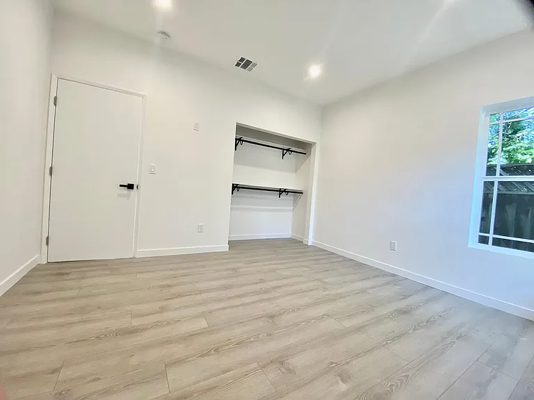 606 W Dryden St #A — Photo 12