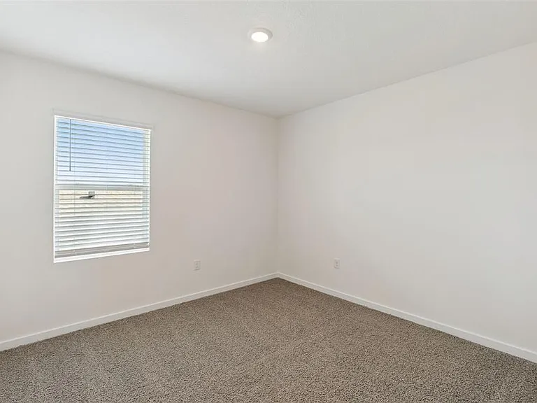 2113 Walnut Creek Dr — Photo 22