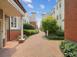 130 The Promenade, Edgewater, NJ 07020