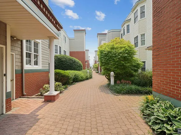 130 The Promenade, Edgewater, NJ 07020
